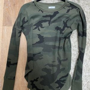 Aritzia long sleeve top